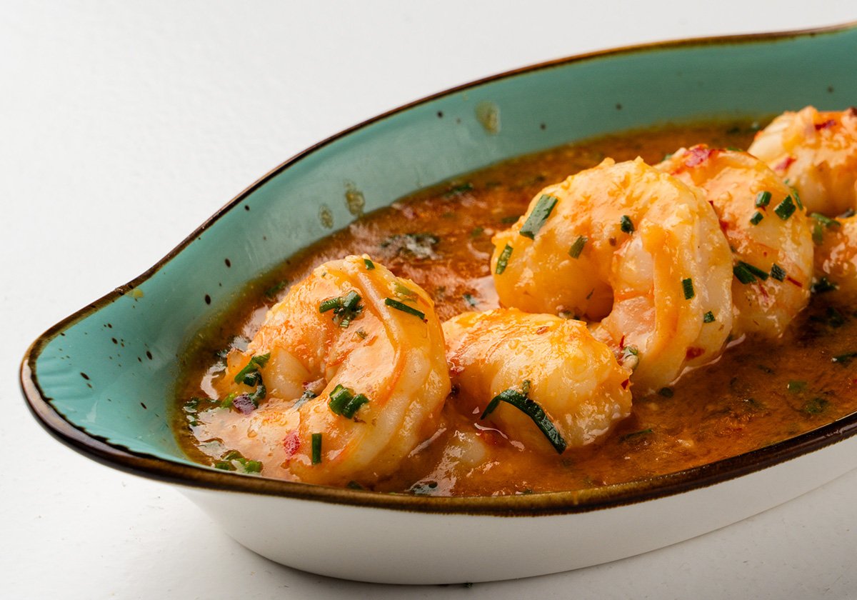 Garnelen in würziger Tomatensauce als griechische Vorspeise im Restaurant Omega Moers